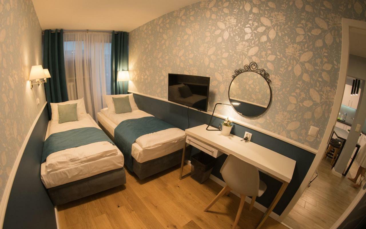 Apartament Hotel Grzybowska 9 Варшава Екстериор снимка