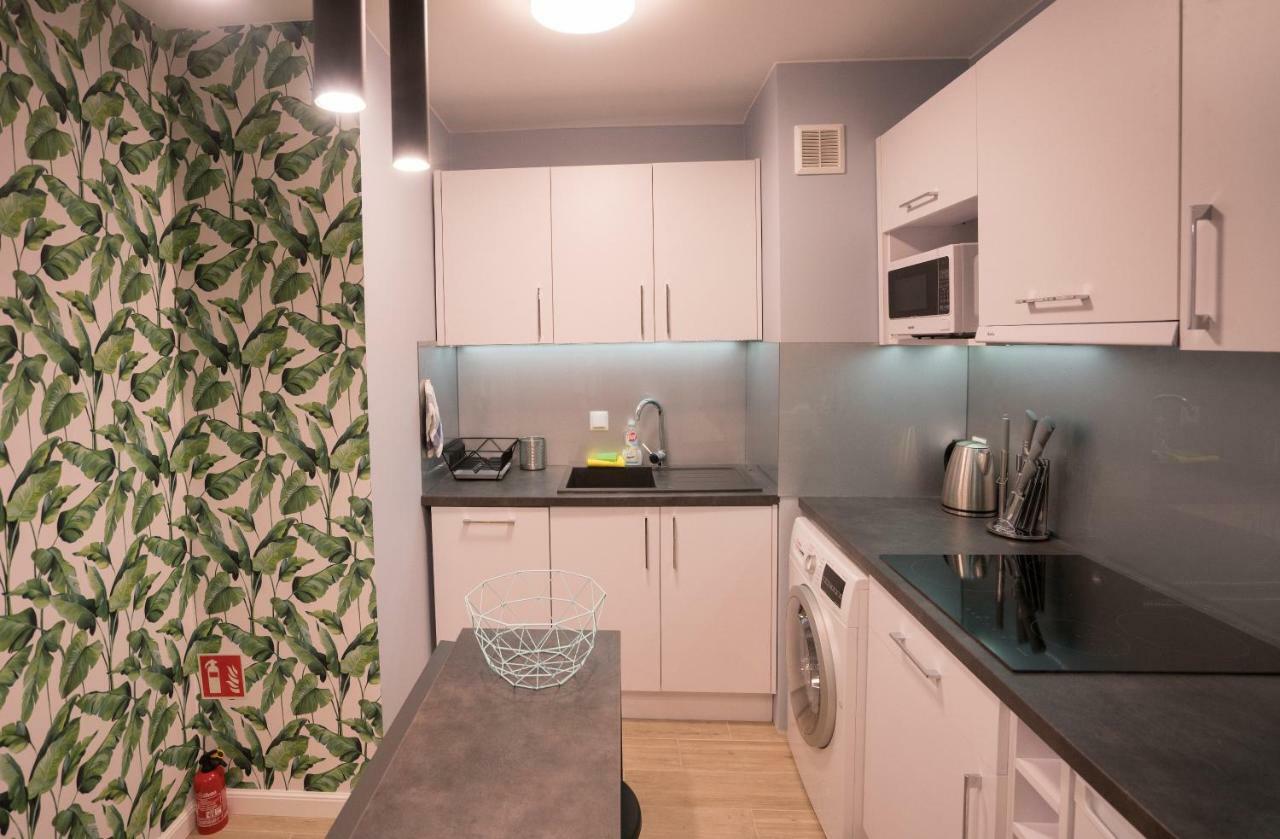 Apartament Hotel Grzybowska 9 Варшава Екстериор снимка