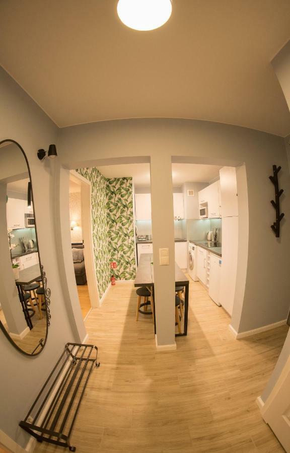 Apartament Hotel Grzybowska 9 Варшава Екстериор снимка