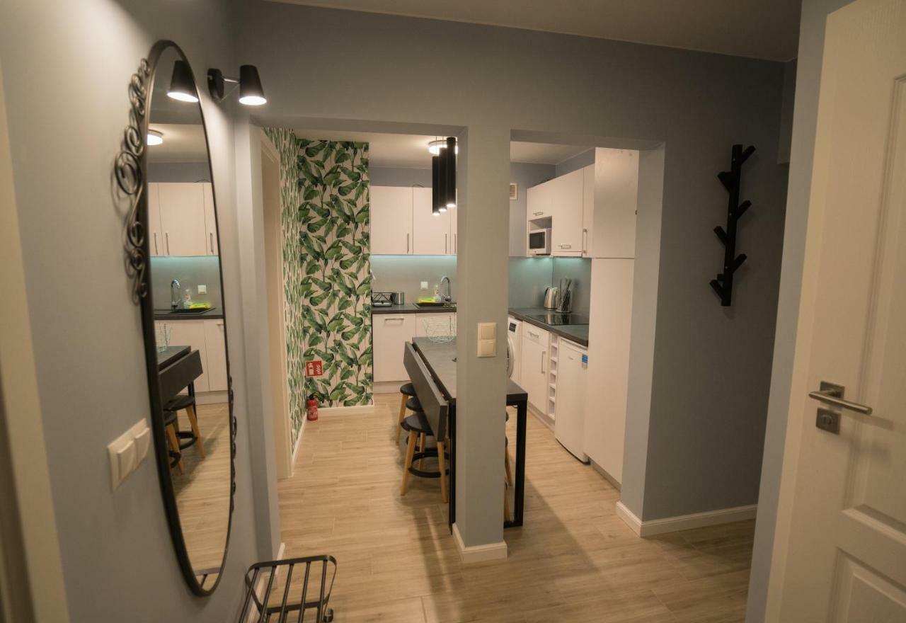 Apartament Hotel Grzybowska 9 Варшава Екстериор снимка