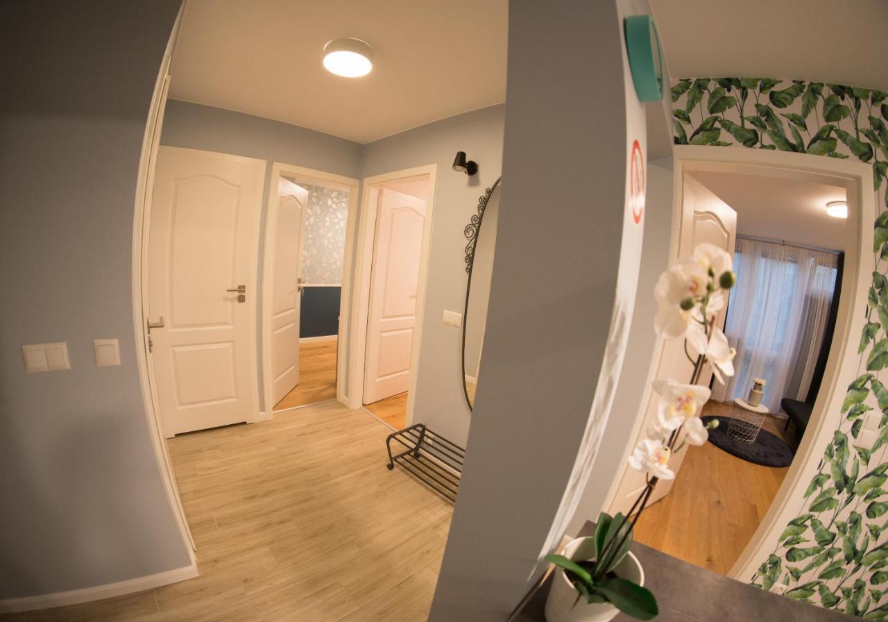 Apartament Hotel Grzybowska 9 Варшава Екстериор снимка